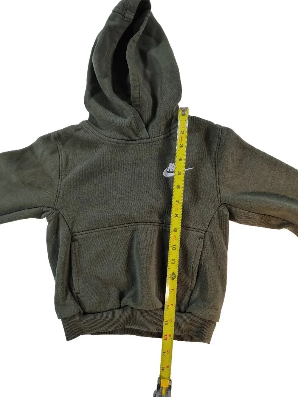 Boy's Dark Olive Green Size XS Nike Embroidered Logo Athletic Pullover Hoodie